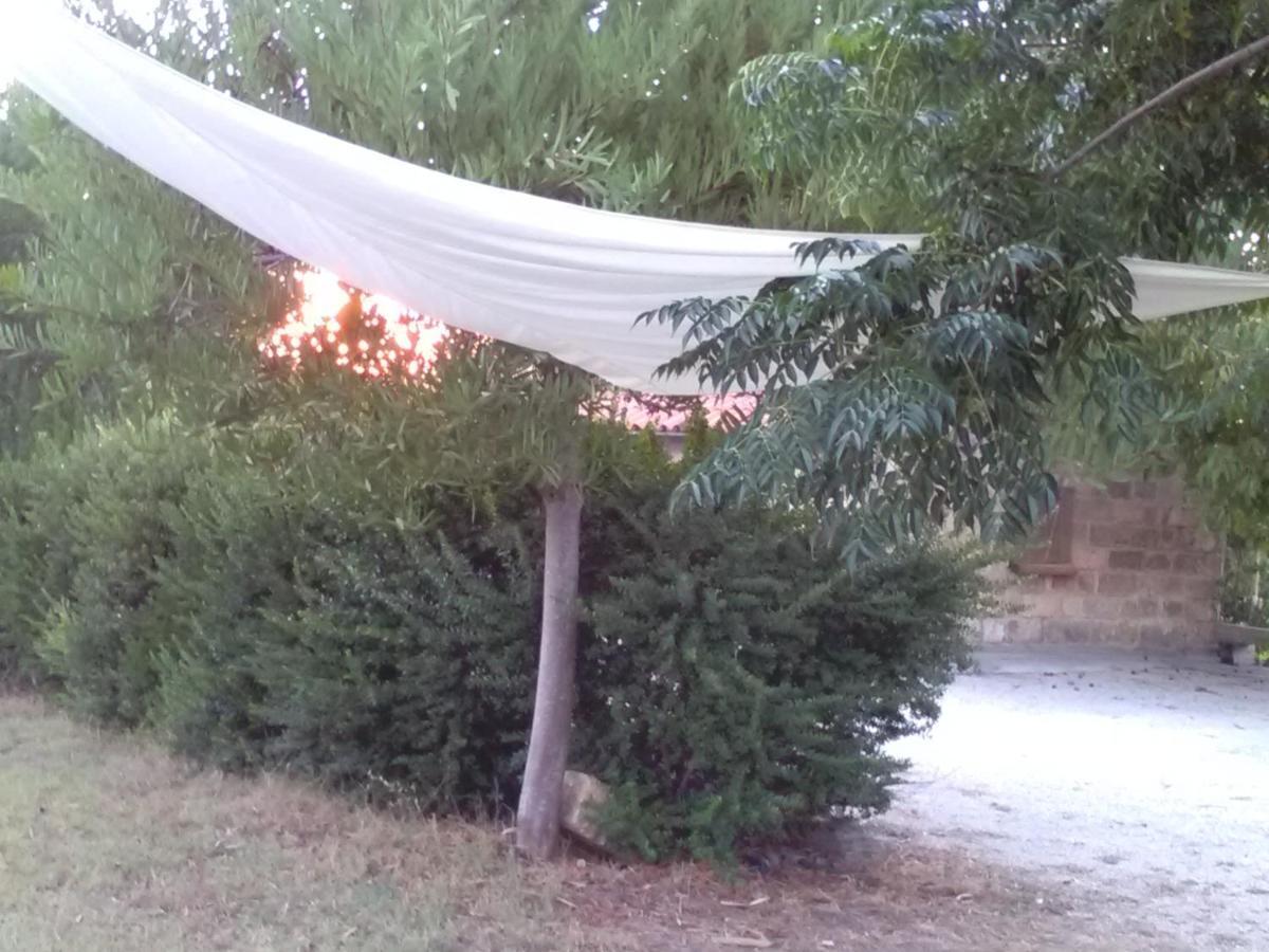 Casetta Vacanza In Campagna Aradeo Kültér fotó