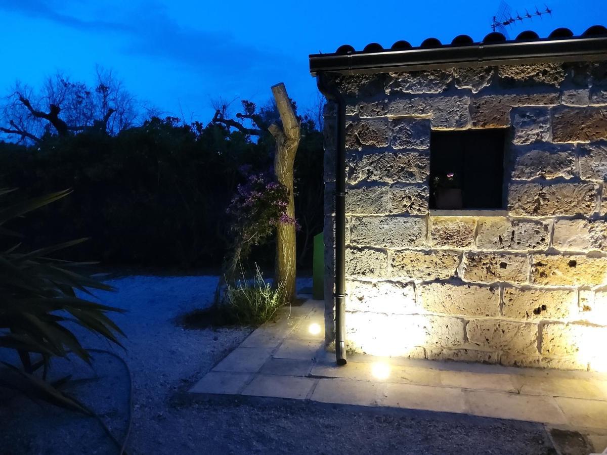 Casetta Vacanza In Campagna Aradeo Kültér fotó